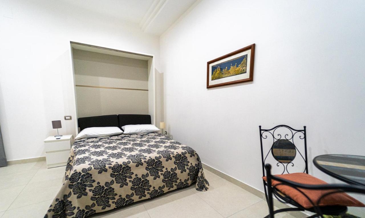 Casa Romeo Napoli Hotell Eksteriør bilde