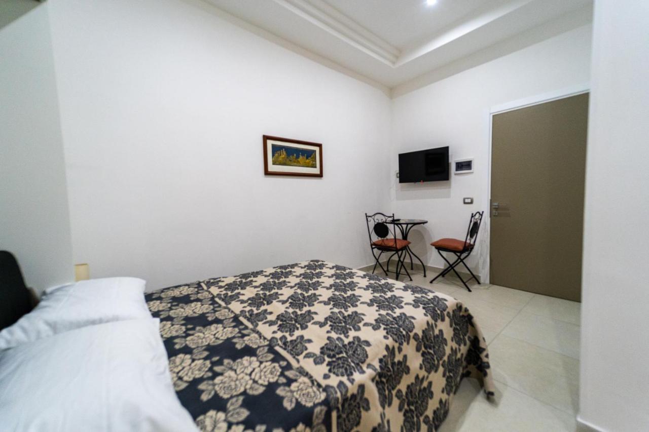 Casa Romeo Napoli Hotell Eksteriør bilde
